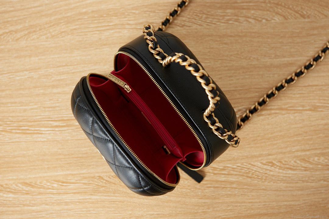 Chanel Small Vanity Case Lambskin gold-tone metal AS3066 Black