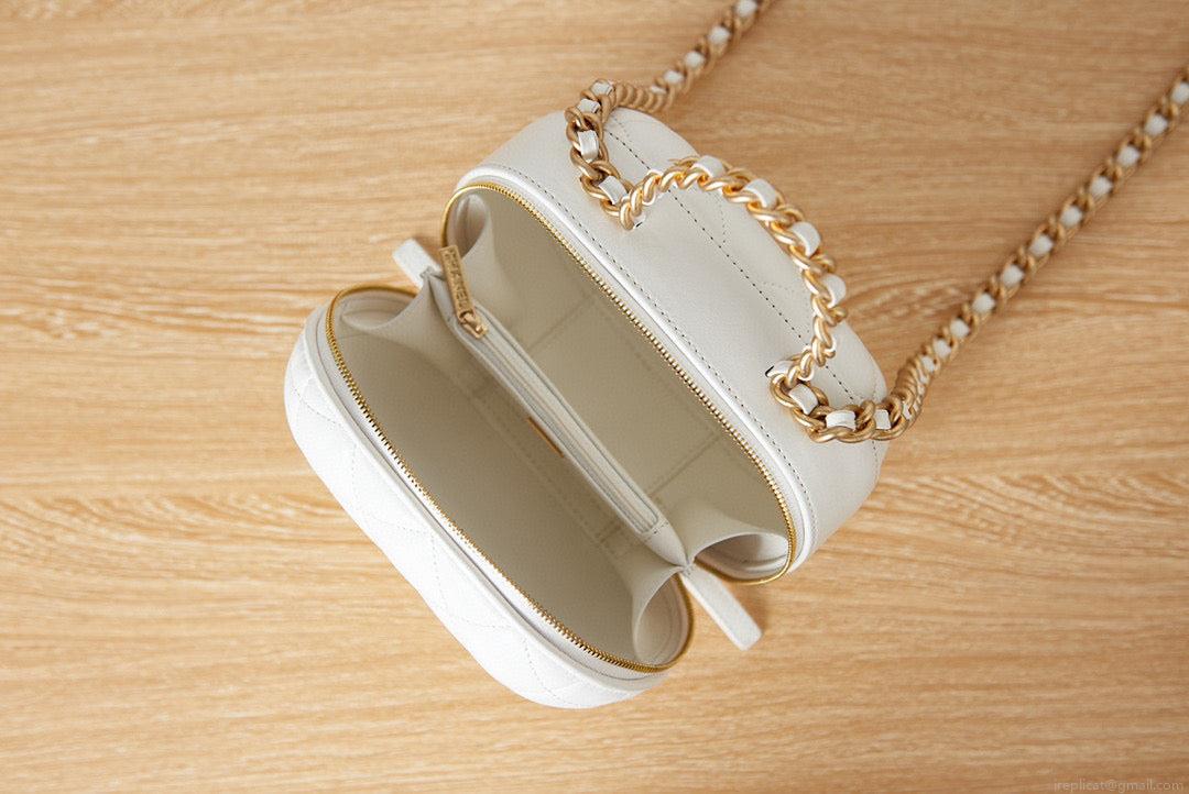 Chanel Small Vanity Case Lambskin gold-tone metal AS3066 White