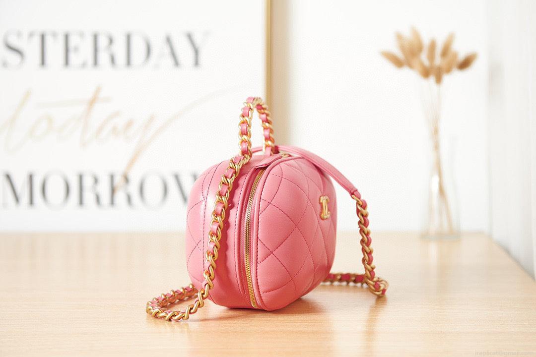 Chanel Small Vanity Case Lambskin gold-tone metal AS3066 pink