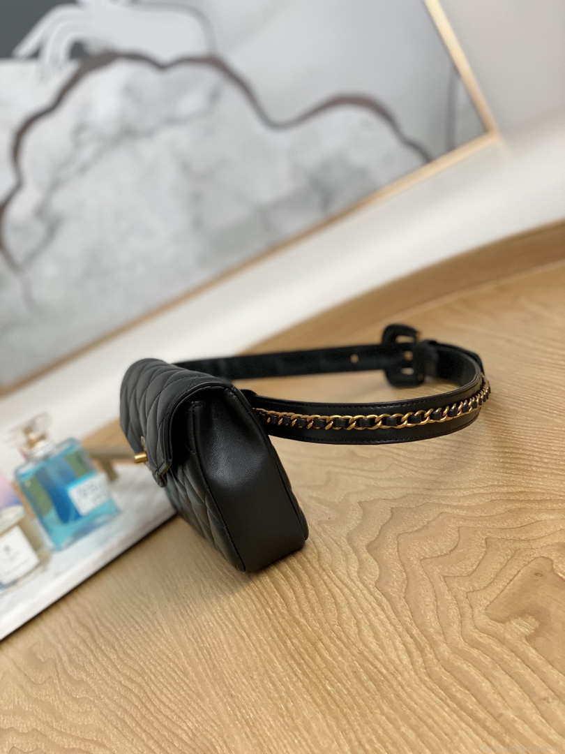 Chanel A99009 Waist bag Lambskin gold Black