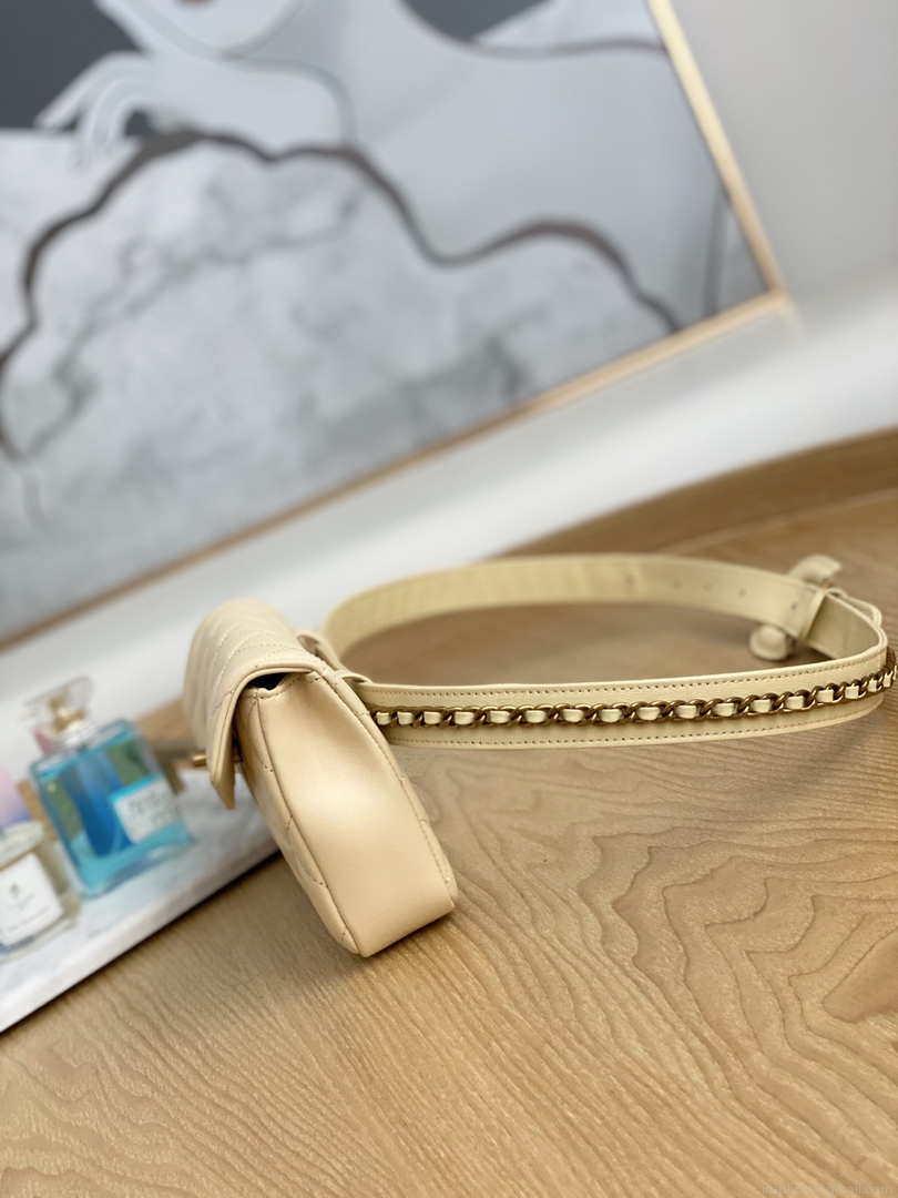Chanel A99009 Waist bag Lambskin Apricot Gold