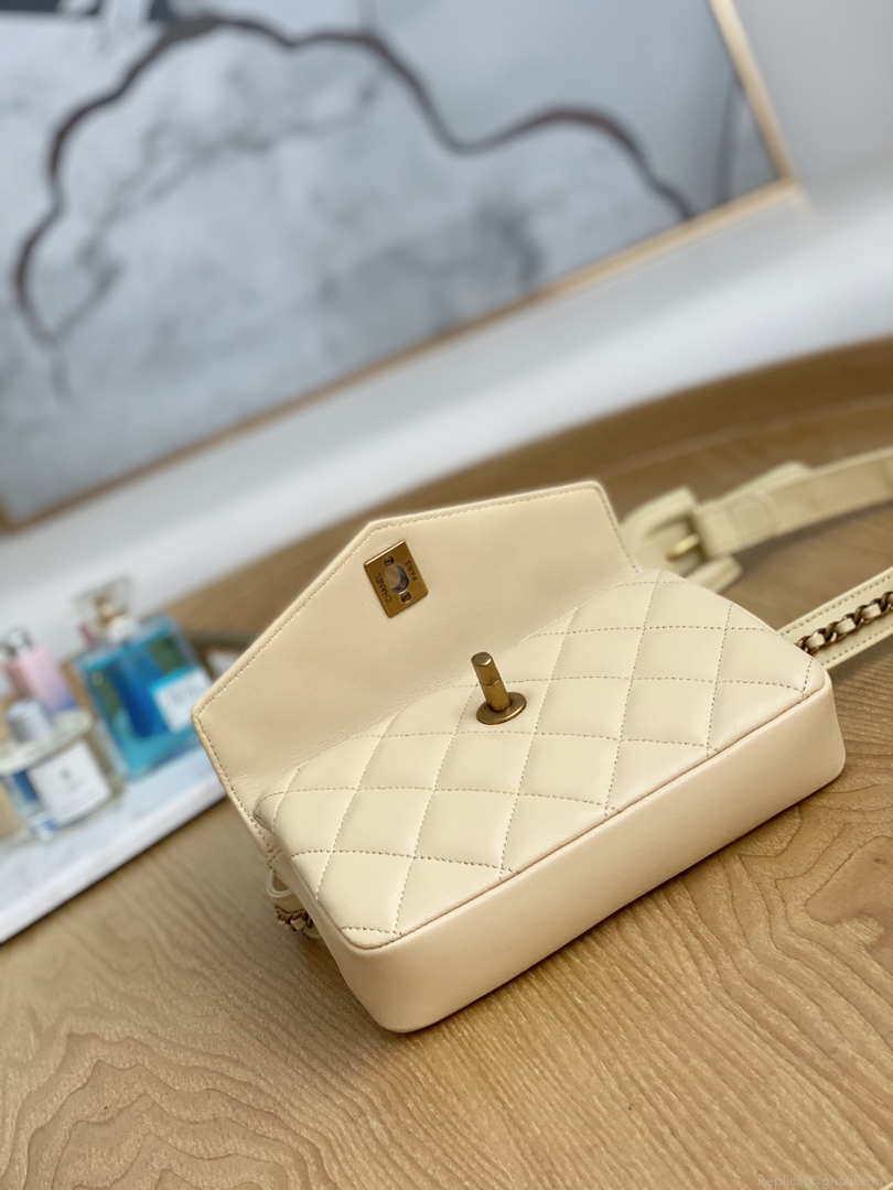 Chanel A99009 Waist bag Lambskin Apricot Gold