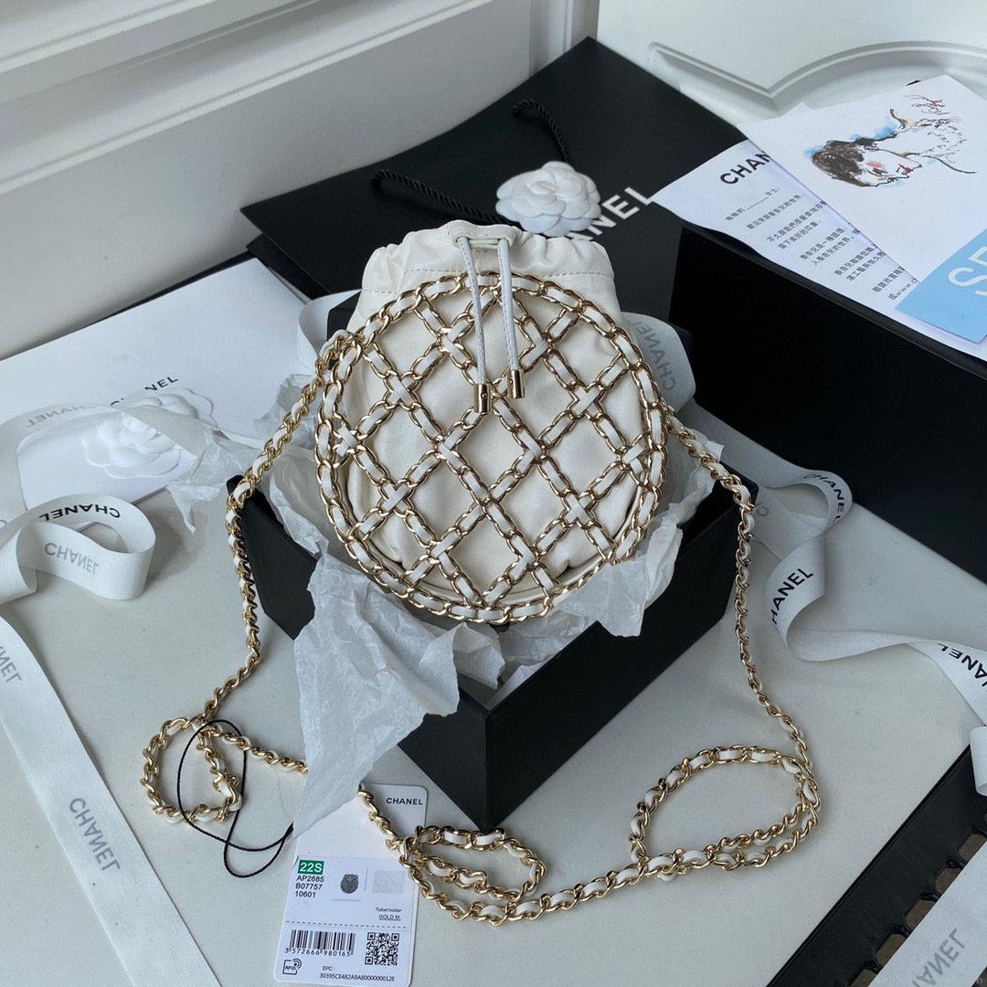 Chanel 2022 Cruise AP2685 Clutch Bag White