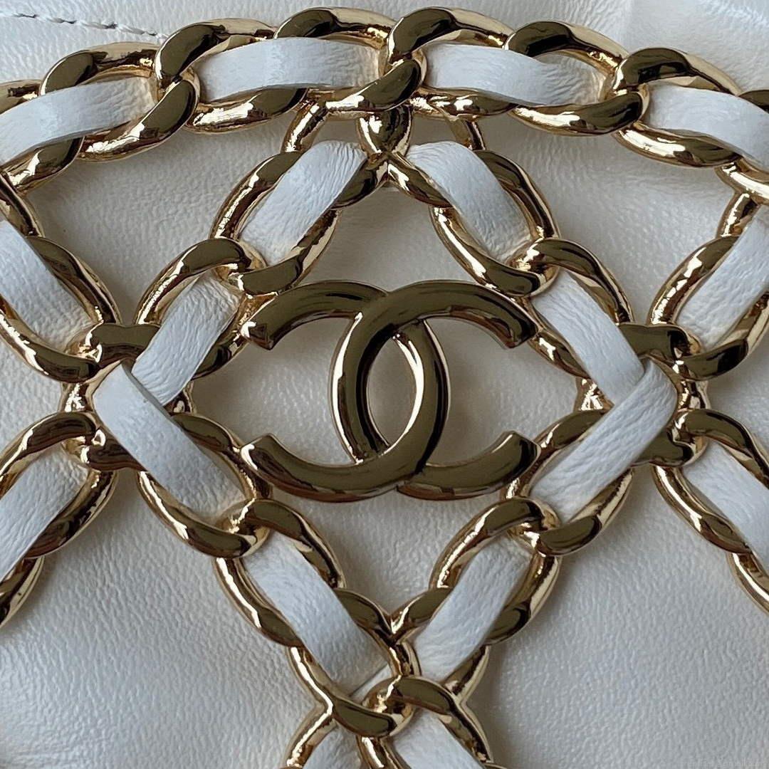 Chanel 2022 Cruise AP2685 Clutch Bag White