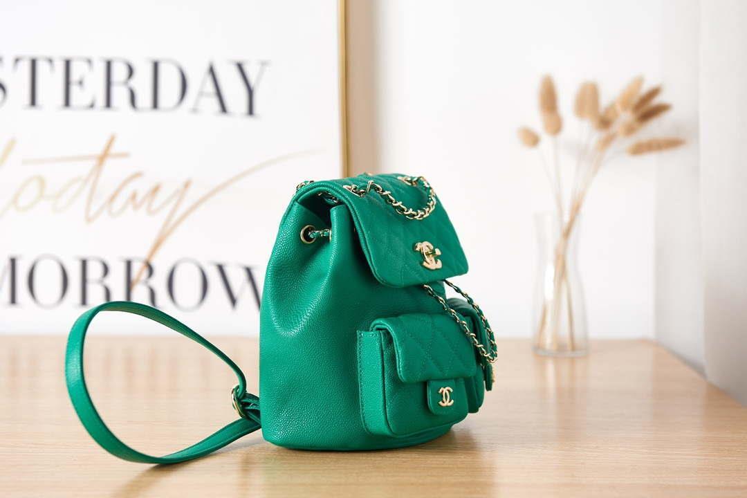 Chanel AS3860 Backpack Grained Shiny Calfskin & Gold-Tone Metal Green