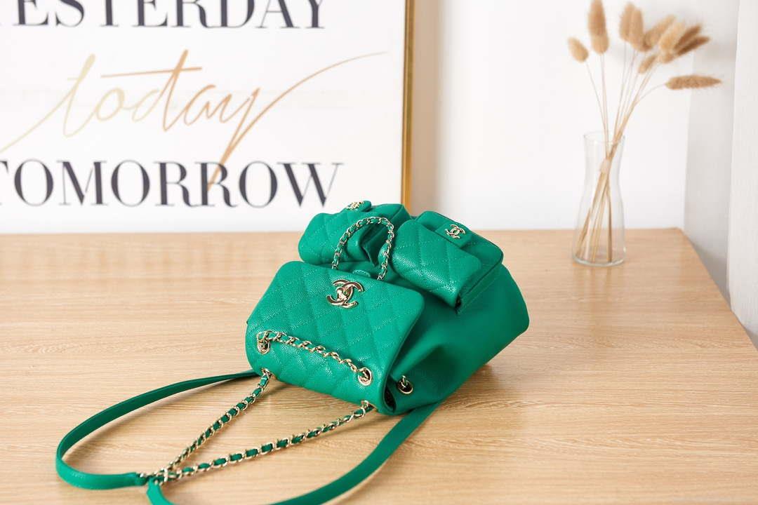 Chanel AS3860 Backpack Grained Shiny Calfskin & Gold-Tone Metal Green