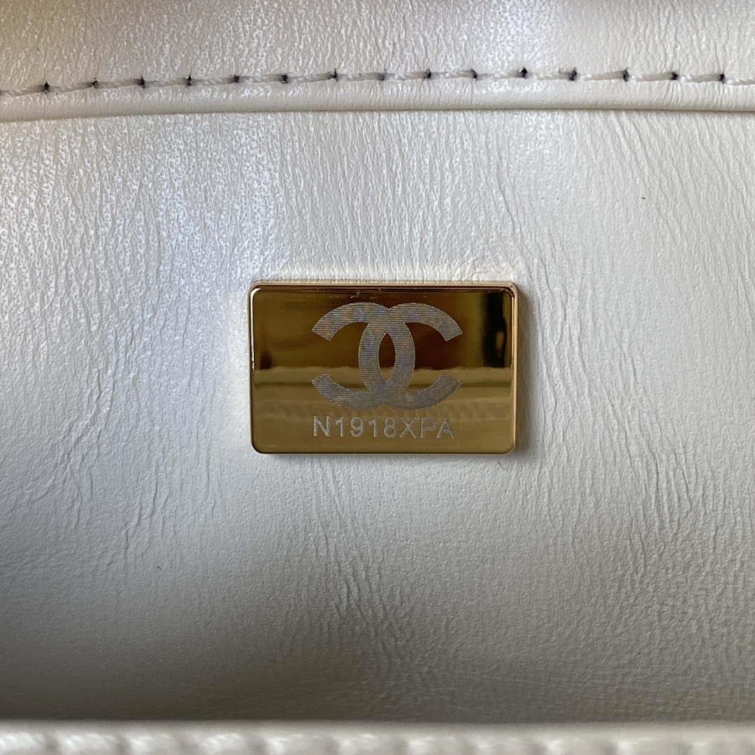 Chanel AS3356 Flap 23FW Patent leather Camellia White
