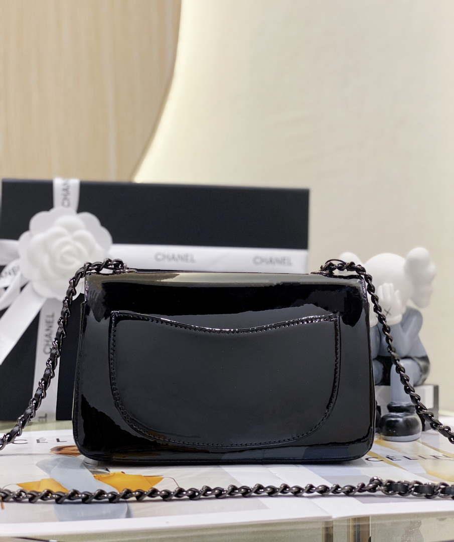 Chanel AS3356 Mini Flap 18cm Patent leather Camellia Black