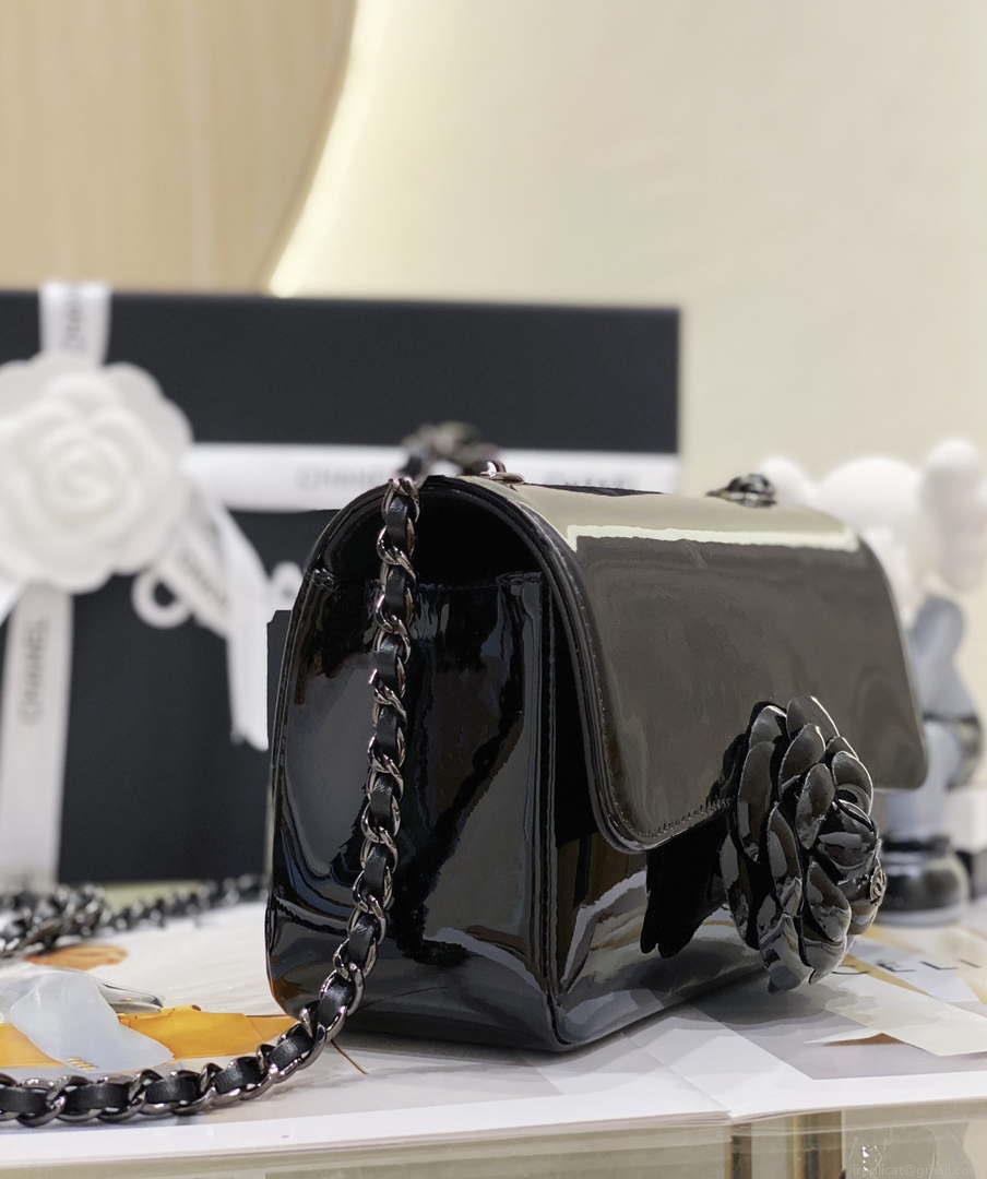 Chanel AS3356 Mini Flap 18cm Patent leather Camellia Black