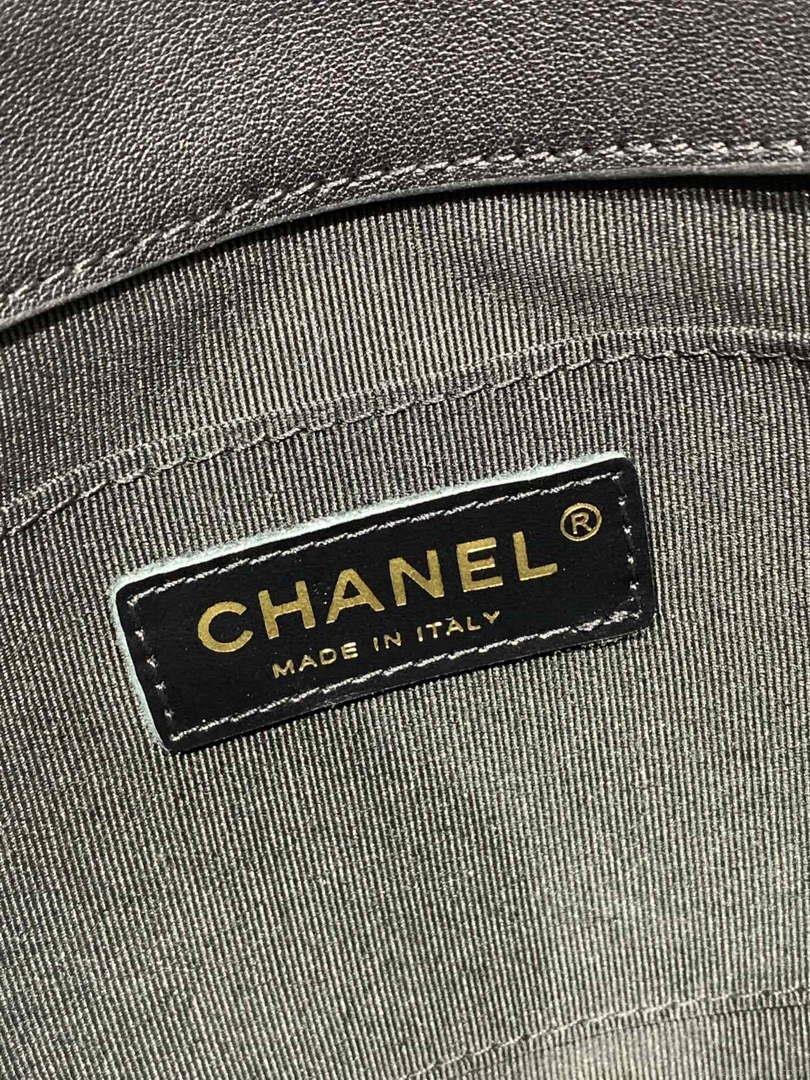 Chanel AS3860 Backpack Shiny Lambskin Gold Black
