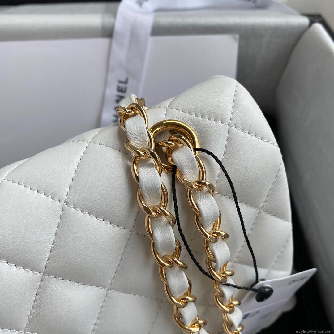 Chanel A01112 CF Quilted Classic Flap Bag in Grainy Lambskin White