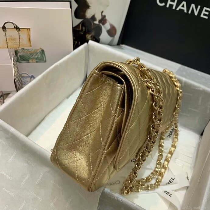 Chanel A01112 CF Quilted Classic Flap Bag in Grainy Lambskin Gold