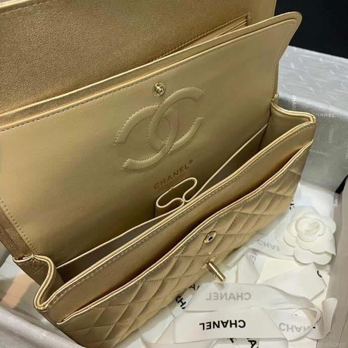 Chanel A01112 CF Quilted Classic Flap Bag in Grainy Lambskin Gold