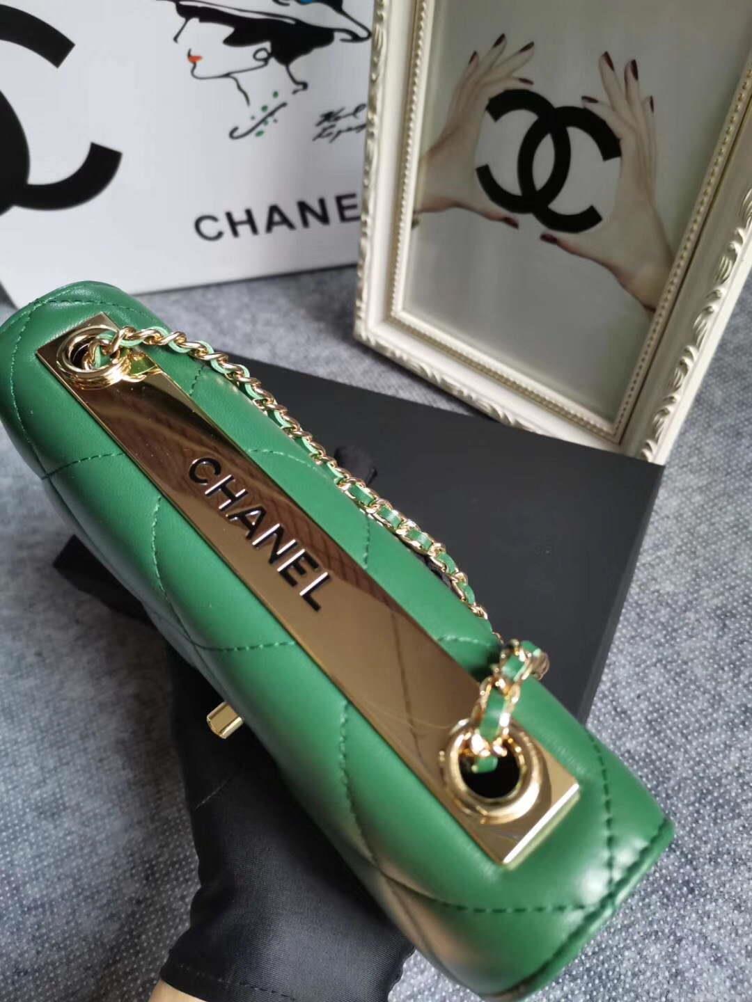 Chanel A80982 Lambskin Wallet On Chain With Gold Green