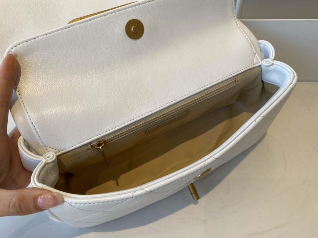 Chanel AS1466 Chanel White small flap Bag Lambskin B02345