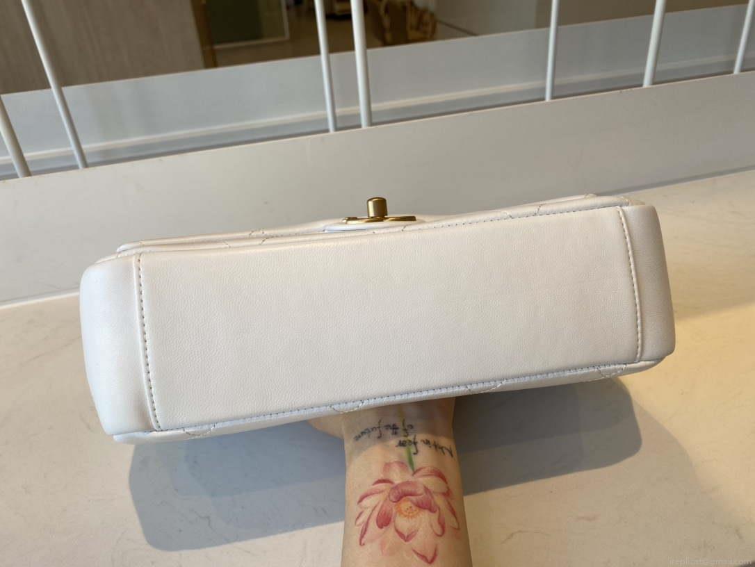 Chanel AS1466 Chanel White small flap Bag Lambskin B02345