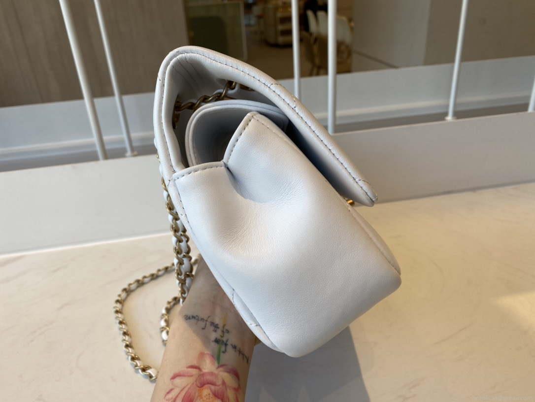 Chanel AS1466 Chanel White small flap Bag Lambskin B02345
