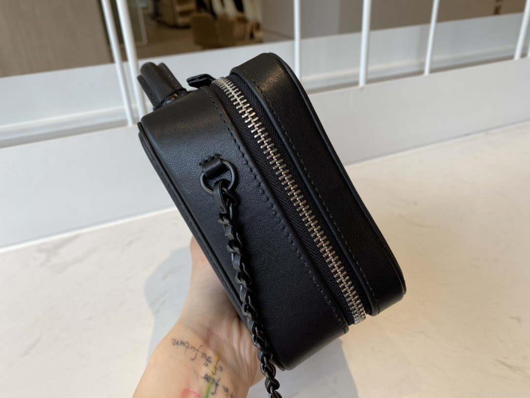 Chanel AS1785 CC Filigree Vanity Case Bag Grained Calfskin Black