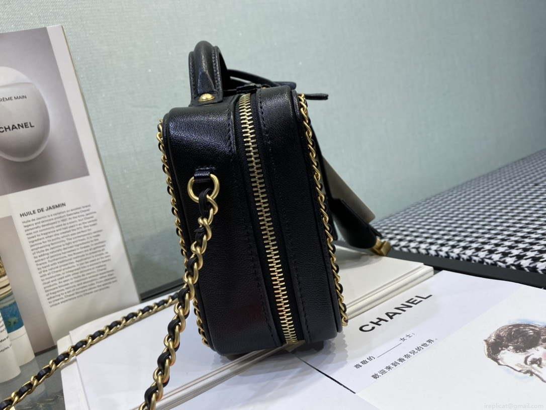 Chanel AS1785 CC Filigree Vanity Case Bag Grained Calfskin Black Gold
