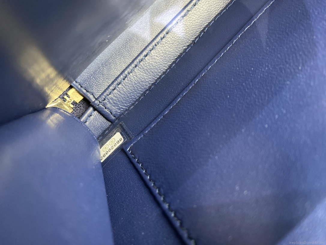 Chanel AS1785 CC Filigree Vanity Case Bag Grained Calfskin Navy Blue