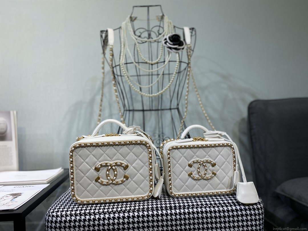 Chanel AS1785 CC Filigree Vanity Case Bag Grained Calfskin White