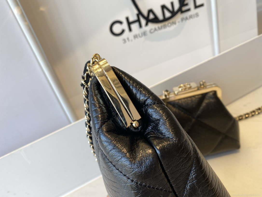 Chanel AS1558 Glasses case Shiny Aged Lambskin Black