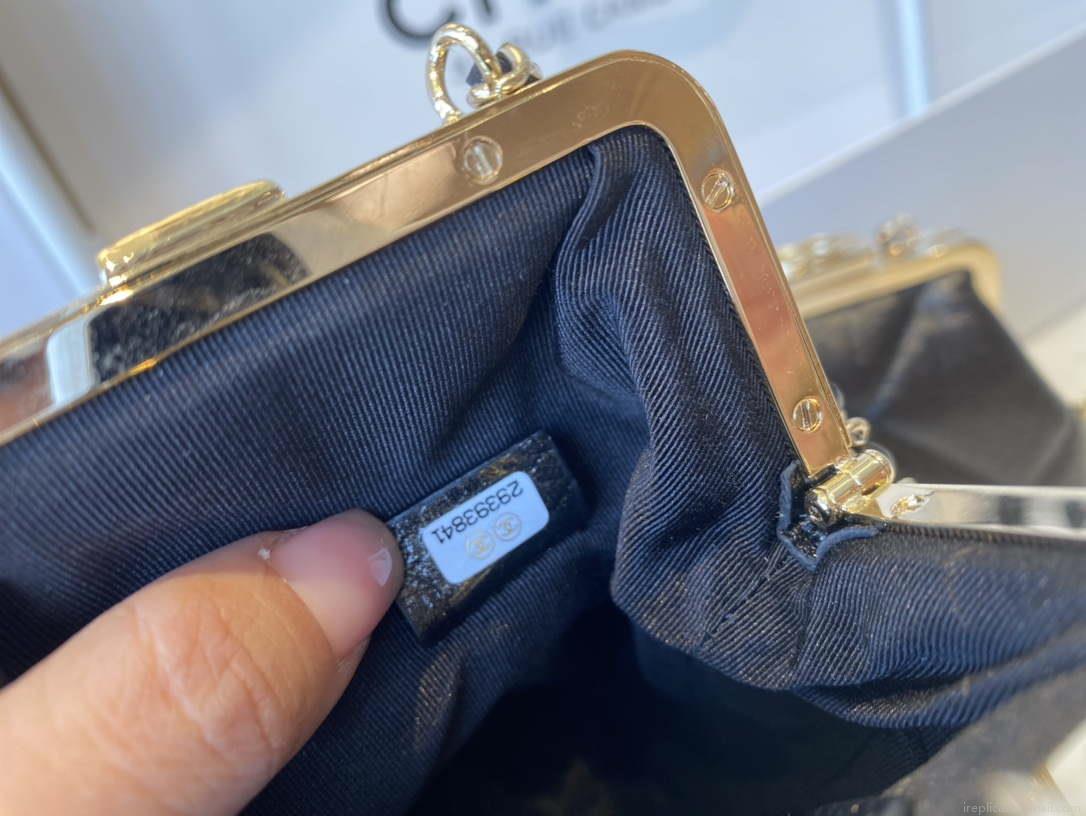 Chanel AS1558 Glasses case Shiny Aged Lambskin Black