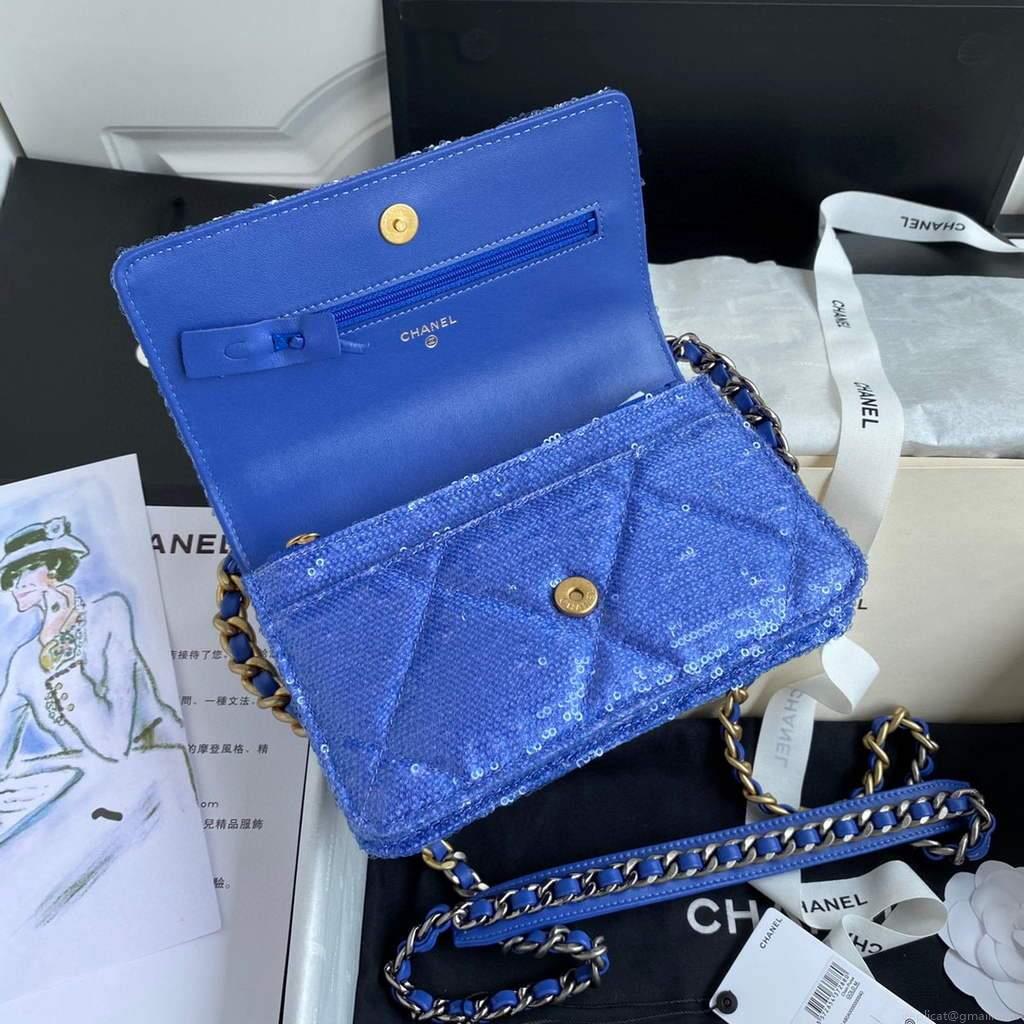 Chanel AP0250 Chanel 19 wallet on chain shiny Lambskin Beads Blue
