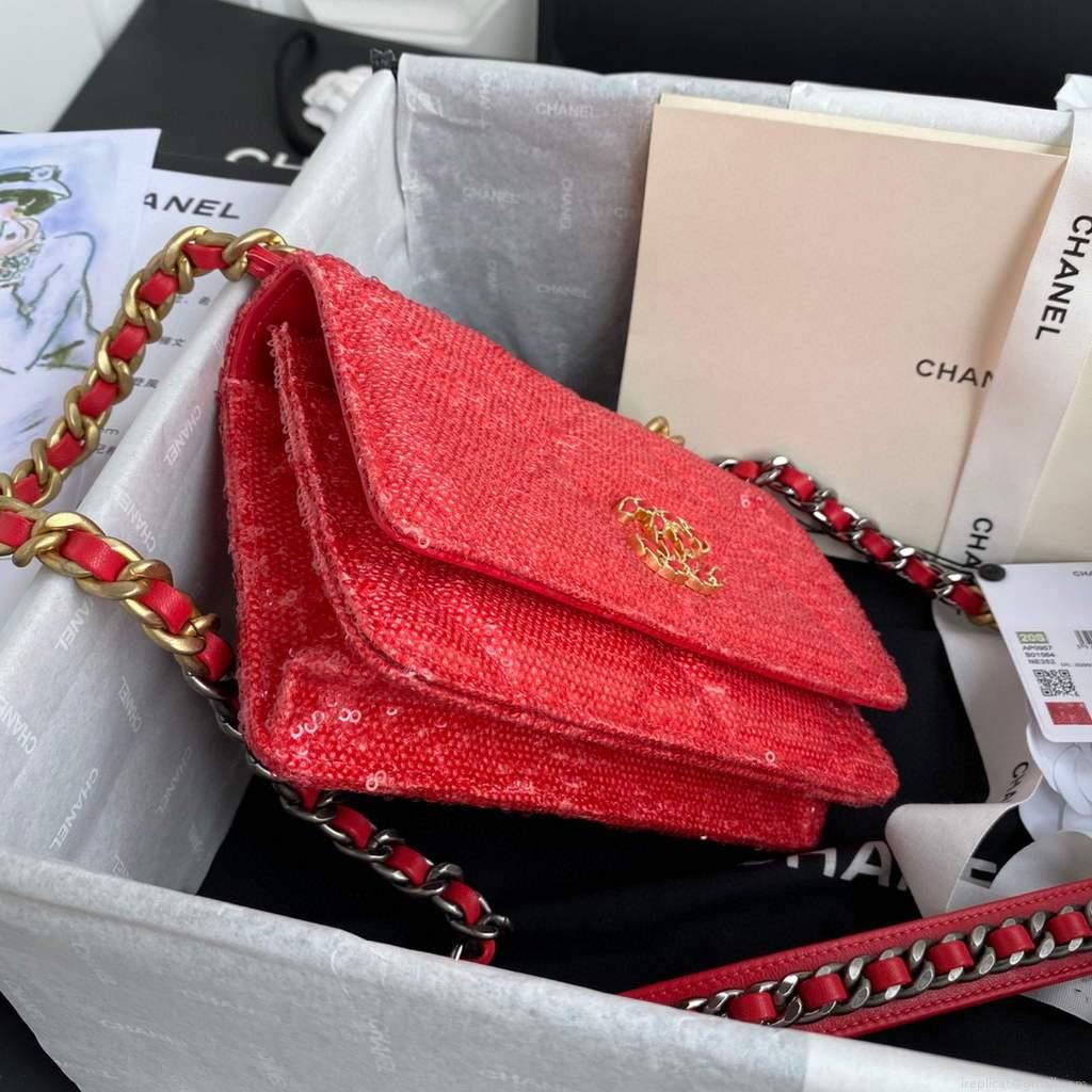 Chanel AP0250 Chanel 19 wallet on chain shiny Lambskin Beads Red
