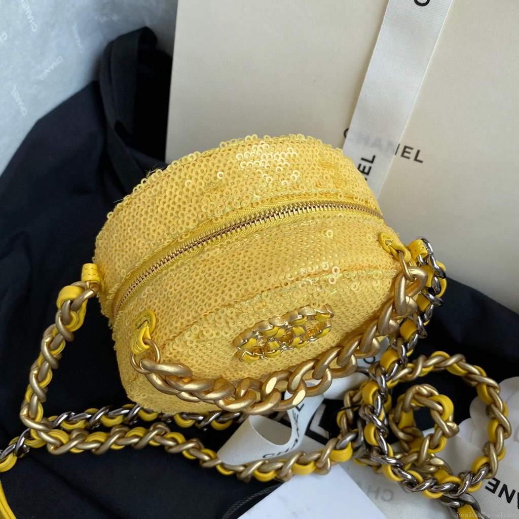 Chanel AP0945 chanel 19 clutch with chain Lambskin Beads Yellow
