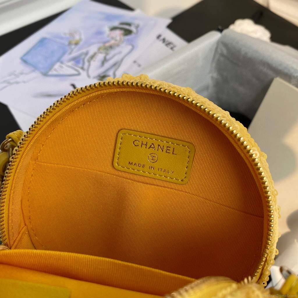 Chanel AP0945 chanel 19 clutch with chain Lambskin Beads Yellow
