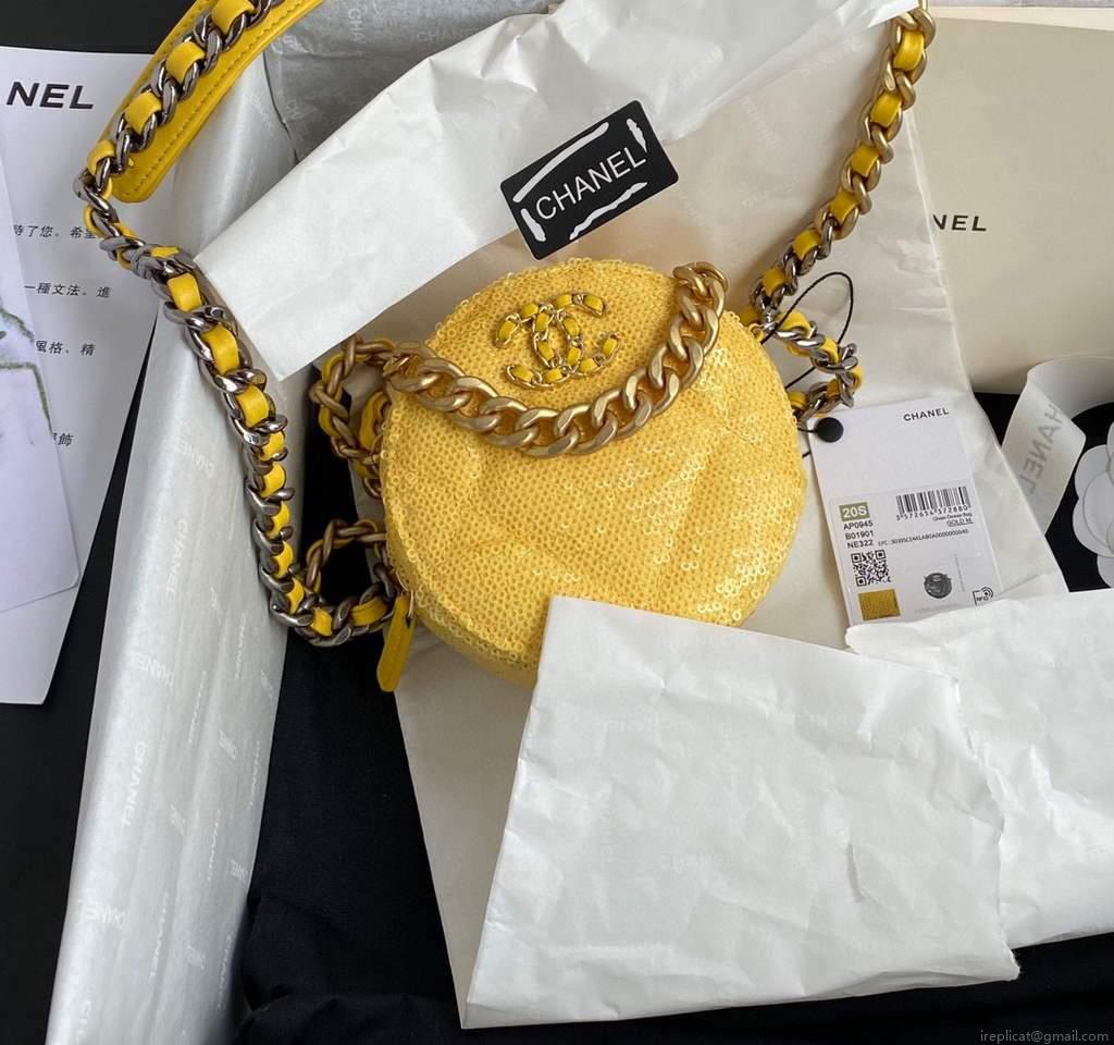 Chanel AP0945 chanel 19 clutch with chain Lambskin Beads Yellow