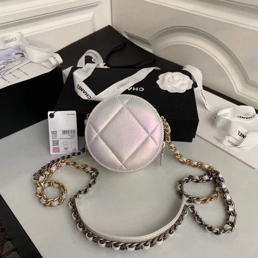 Chanel AP0945 chanel 19 clutch with chain Lambskin Beige