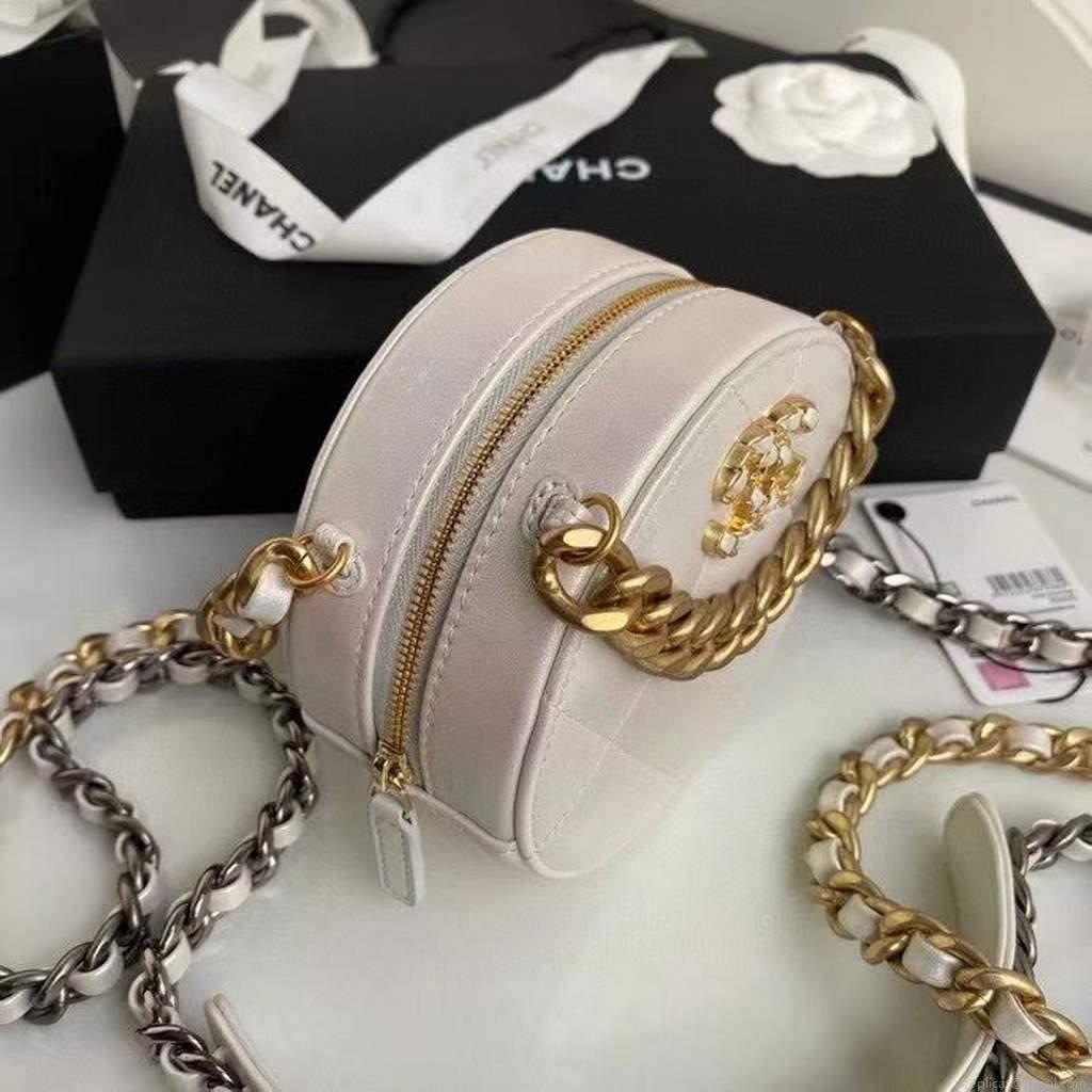 Chanel AP0945 chanel 19 clutch with chain Lambskin Beige
