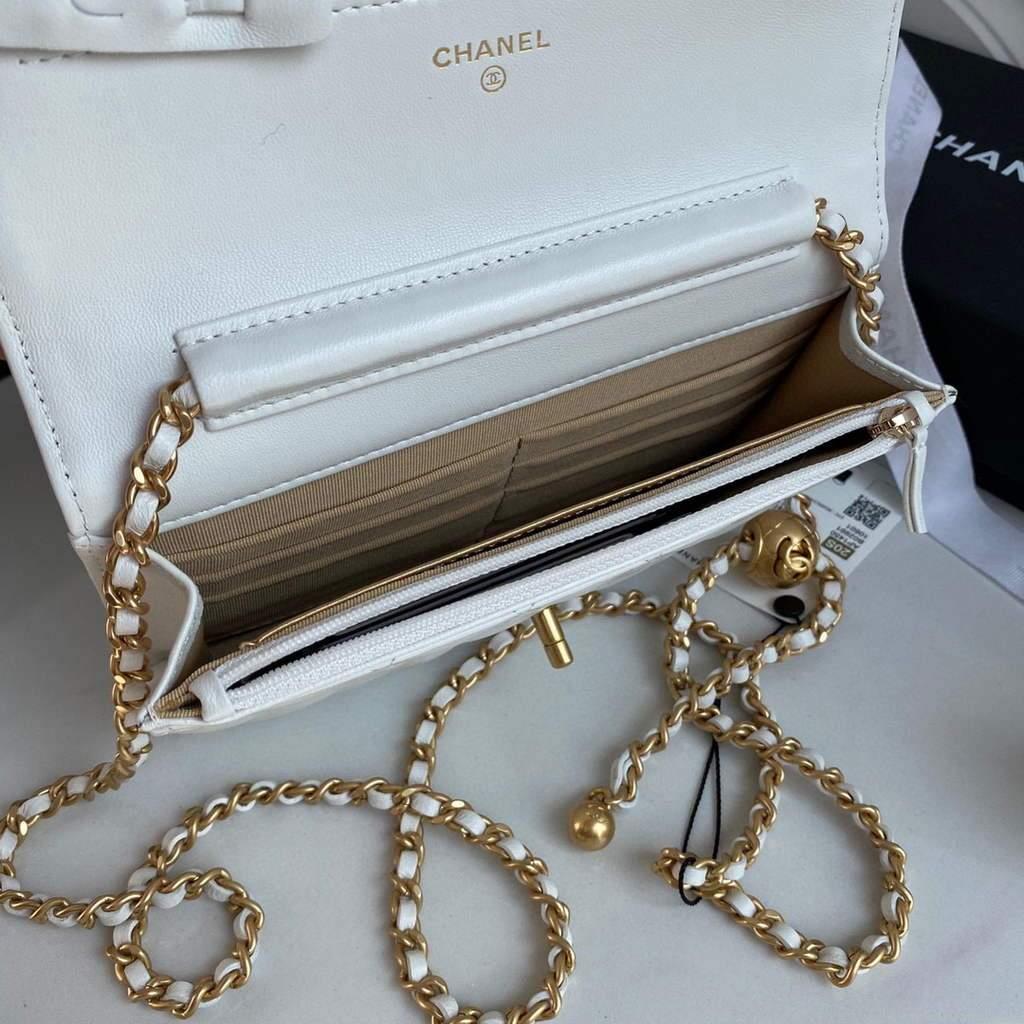 Chanel Wallet on Chain Lambskin AP1450 White