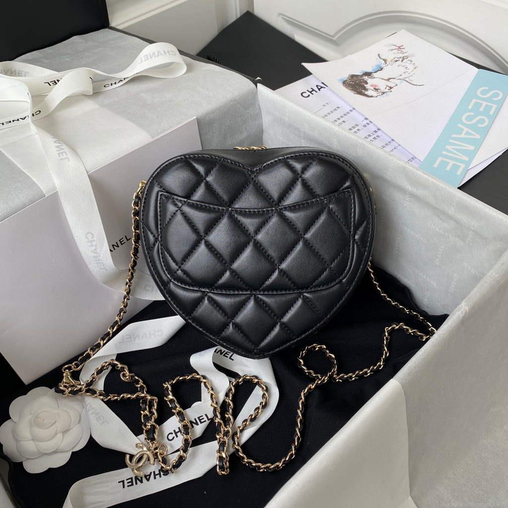 Chanel AS2927 heart clutch with chain Bag AP2784 Lambskin Black