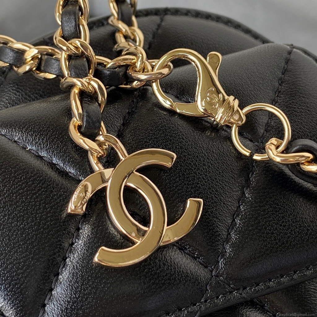 Chanel AS2927 heart clutch with chain Bag AP2784 Lambskin Black