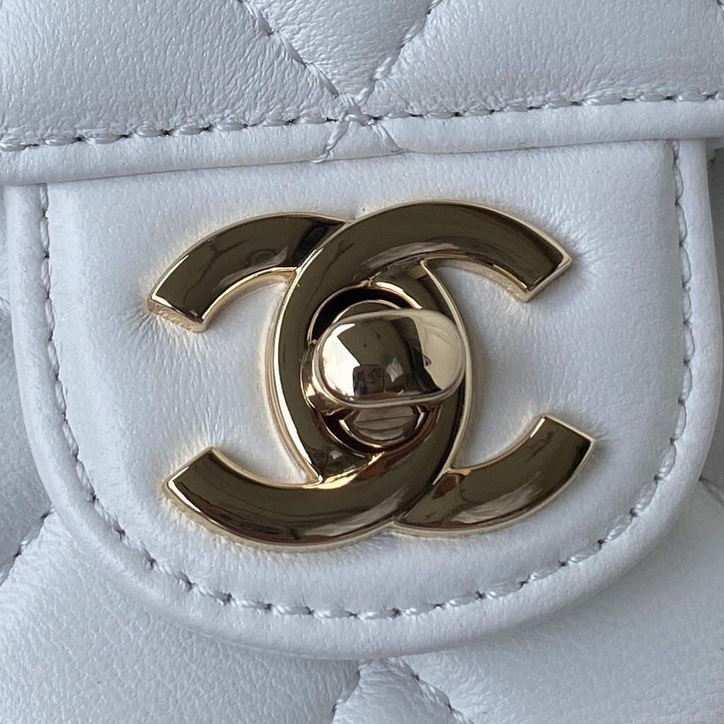 Chanel AS2928 heart clutch with chain Lambskin White AS3191