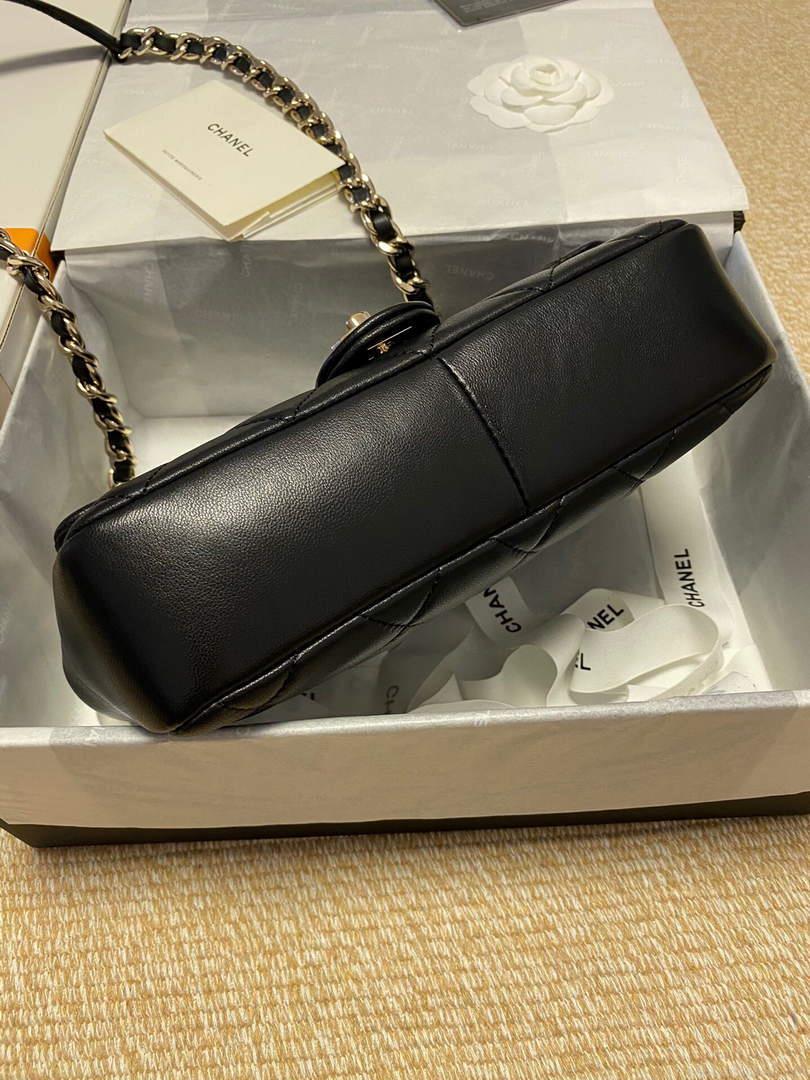 Chanel AS1353 Chanel flap bag Lambskin Black