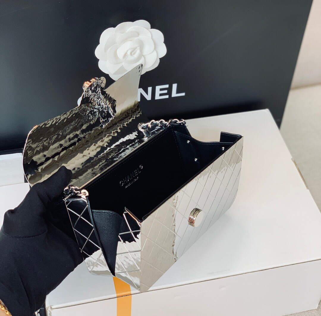 Chanel 99139 Chanel Flap bag Lambskin Metal Silver
