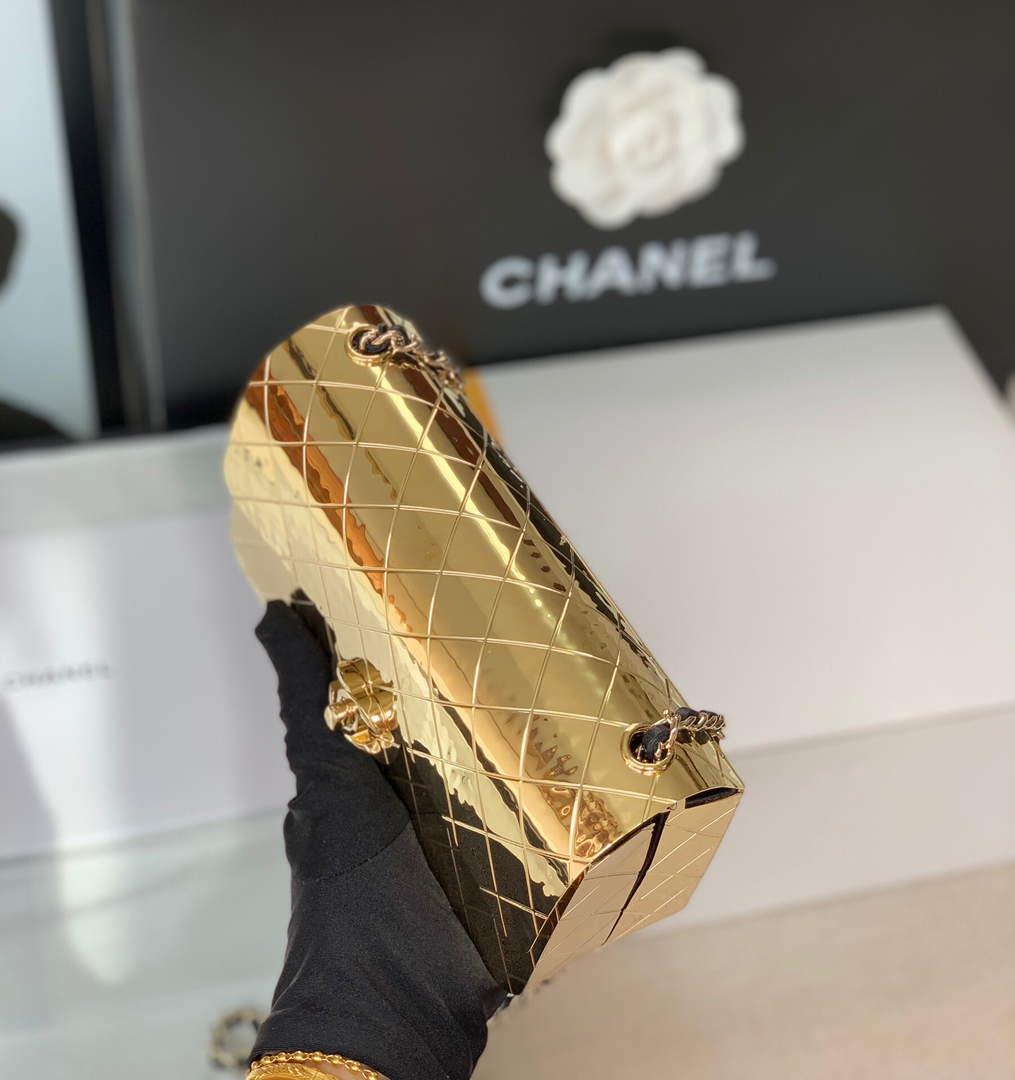 Chanel 99139 Chanel Flap bag Lambskin Metal Gold