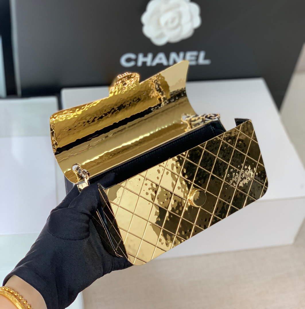 Chanel 99139 Chanel Flap bag Lambskin Metal Gold
