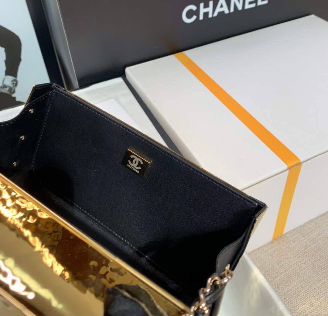 Chanel 99139 Chanel Flap bag Lambskin Metal Gold