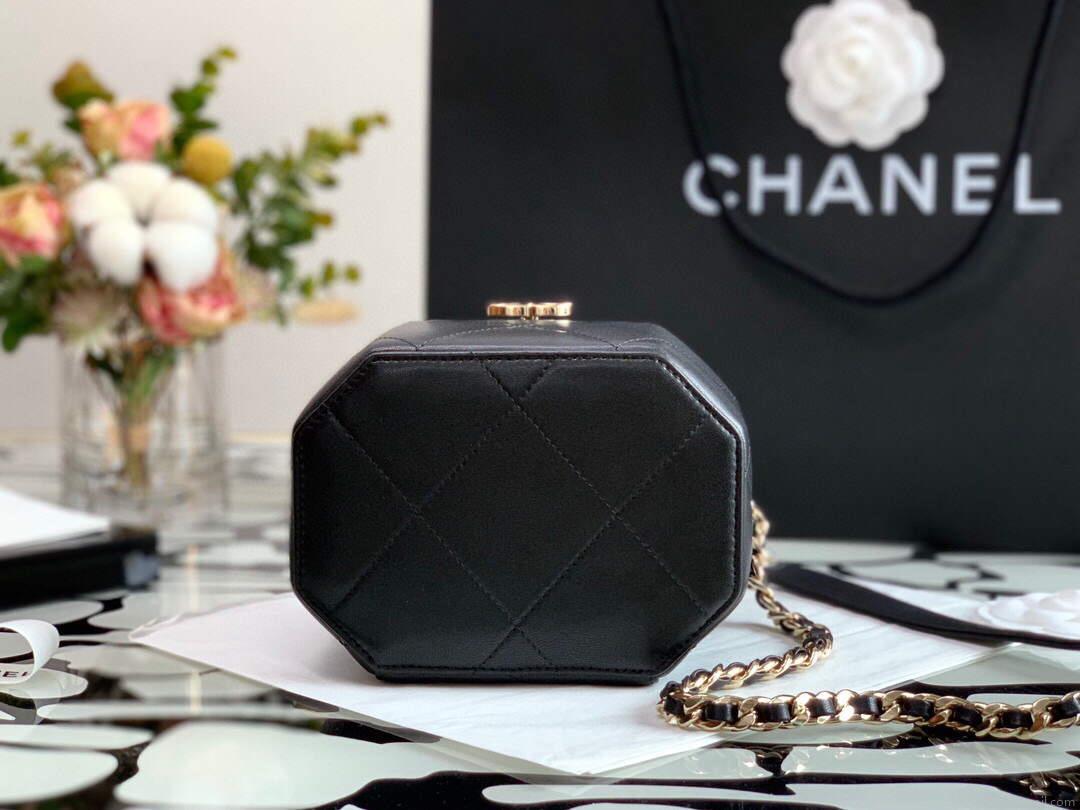 Chanel A99077 Vanity With Chain Lambskin Gold Tone Black