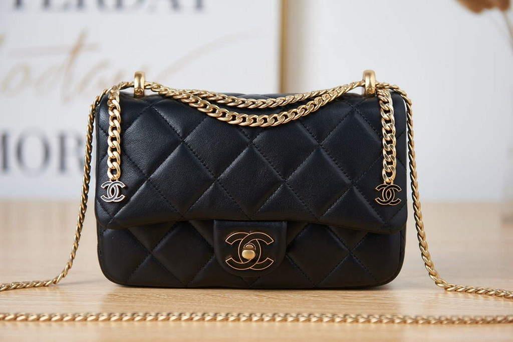 Chanel AS3114 Flap Bag Lambskin Black