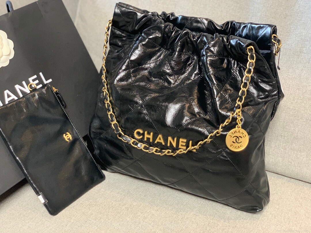Chanel 22 Handbag Shiny Calfskin Gold AS3261 Black