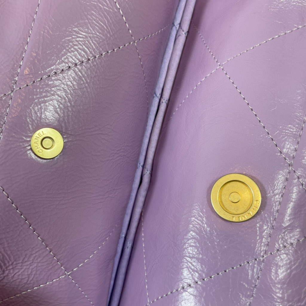 Chanel AS3260 22 Small Handbag Shiny Calfskin Purple Gold