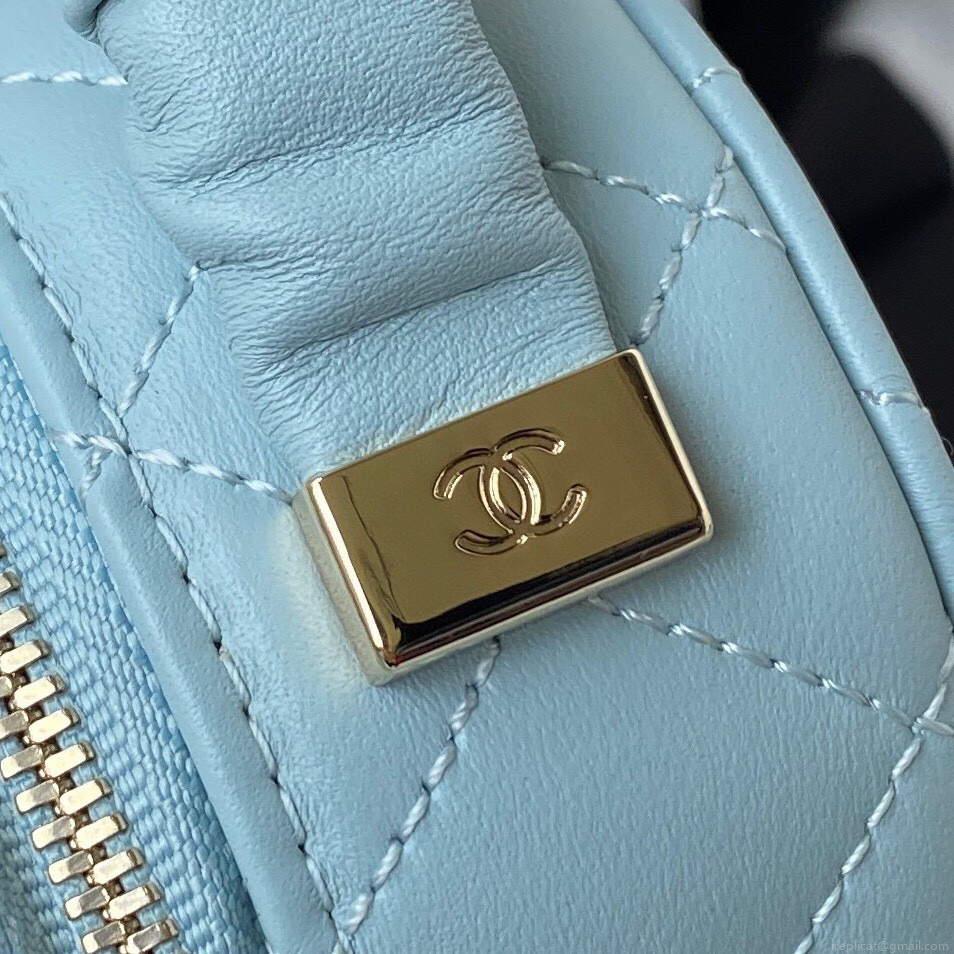 Chanel Vanity Case Shiny Lambskin Gold AP2731 Blue