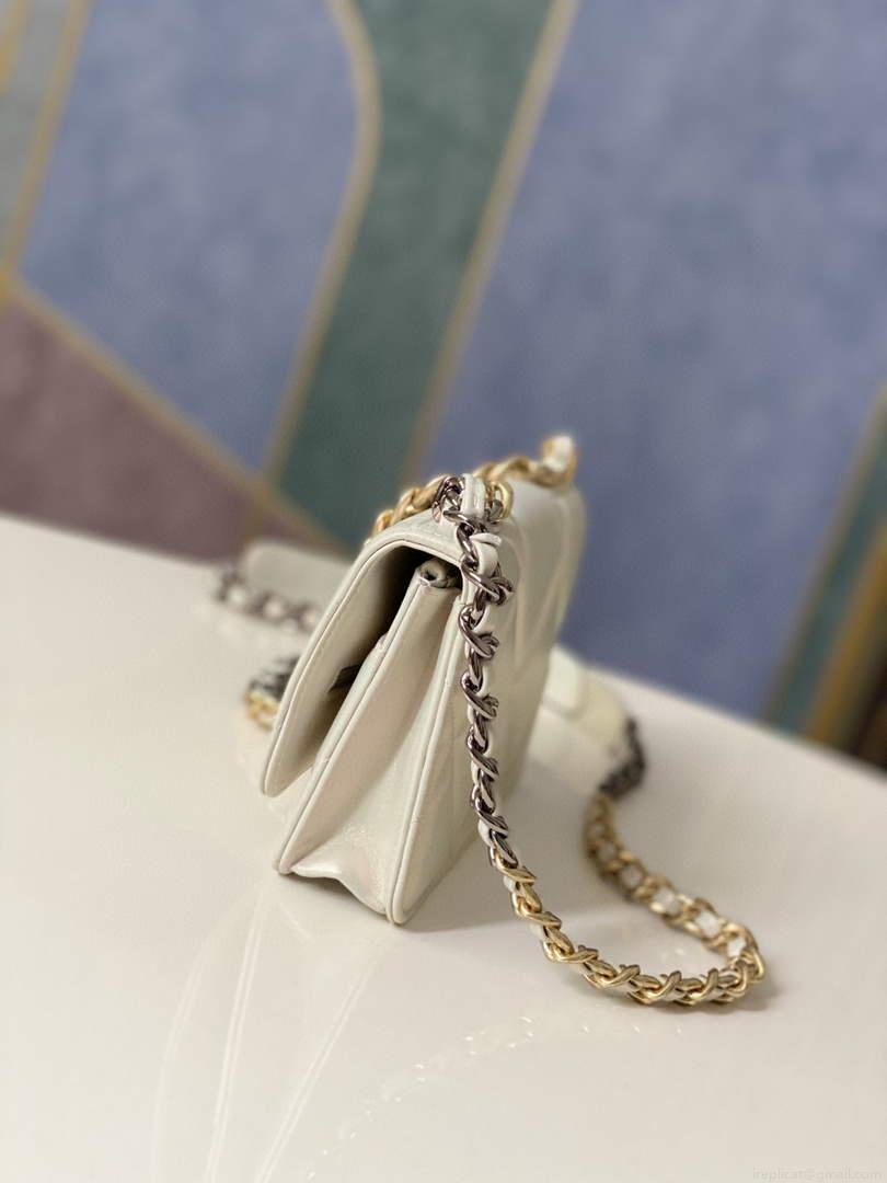 Chanel A86092 WOC Chain Wallet Bag Lambskin White