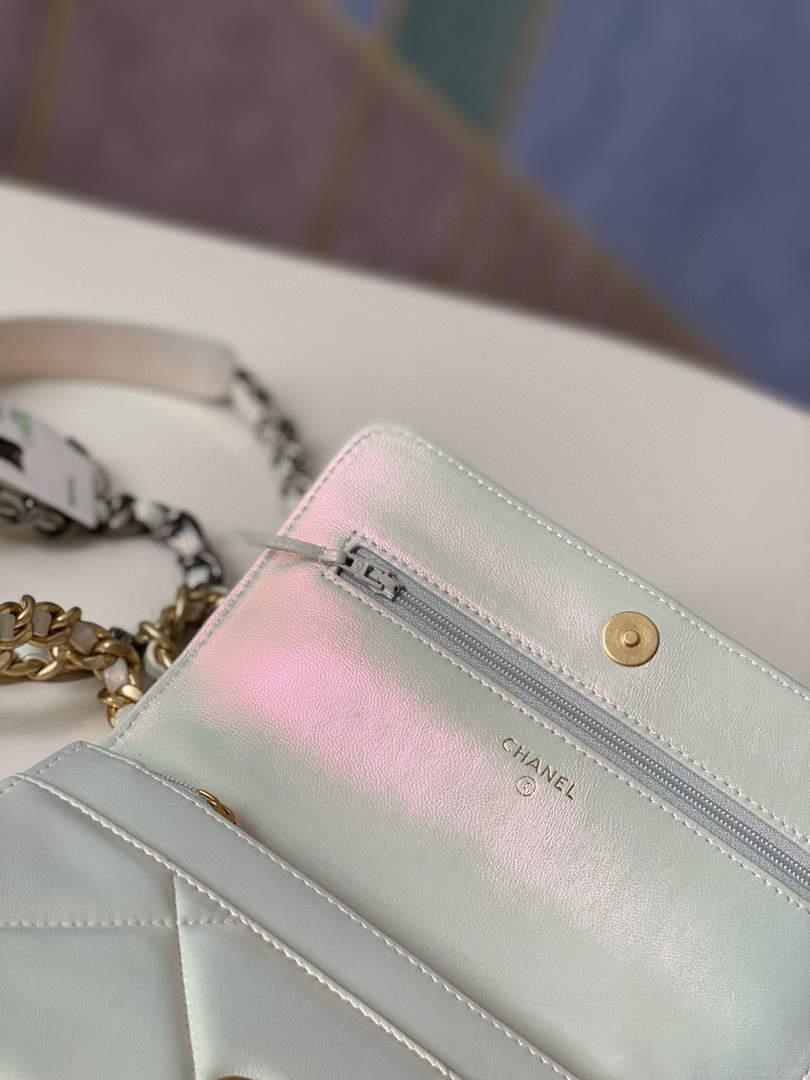 Chanel A86092 WOC Chain Wallet Bag Lambskin White